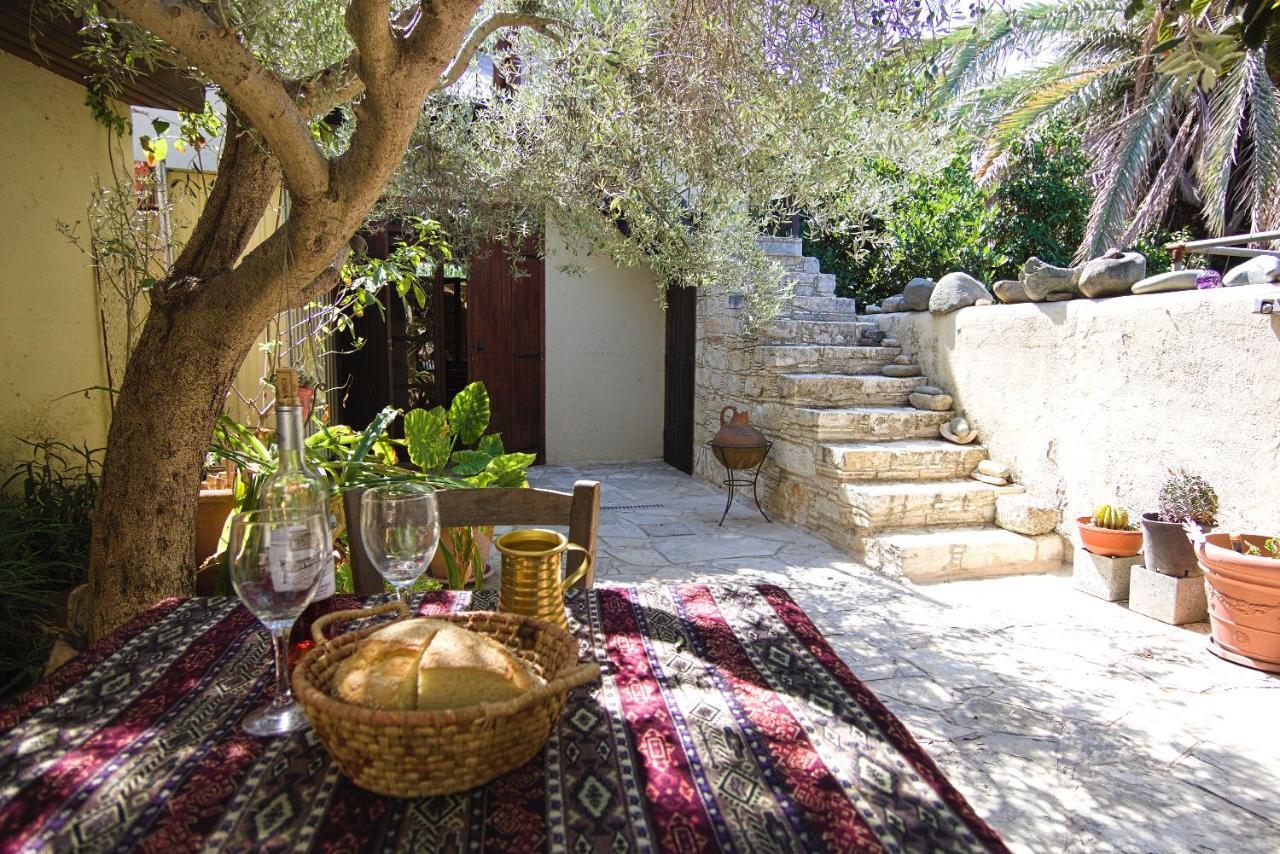Avli-The Courtyard Hotel Nicosia Ngoại thất bức ảnh
